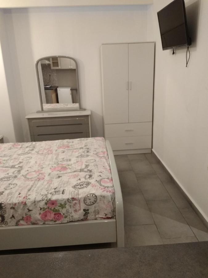 Апартаменты в Паграти — 32 кв. м., спальни: 1, собственных ванных: 1 Афины Экстерьер фото